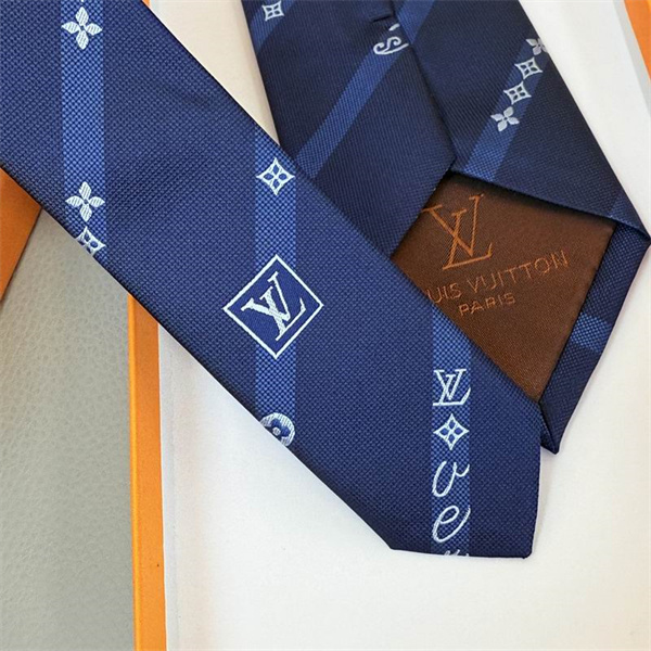 ベーシックだけど一味違う LOUIS VUITTON2026年新作ルイヴィトン ネクタイ コピー2色
