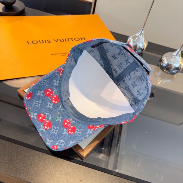 LOUIS VUITTON 激安 注目度急伸 チェリーモチーフ モノグラム デニムキャップ ヴィンテージ感 ベースボール帽