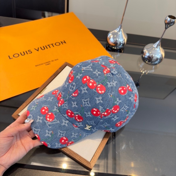 LOUIS VUITTON 激安 注目度急伸 チェリーモチーフ モノグラム デニムキャップ ヴィンテージ感 ベースボール帽