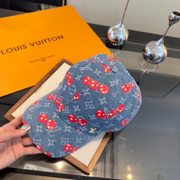 LOUIS VUITTON 激安 注目度急伸 チェリーモチーフ モノグラム デニムキャップ ヴィンテージ感 ベースボール帽