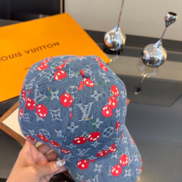 LOUIS VUITTON 激安 注目度急伸 チェリーモチーフ モノグラム デニムキャップ ヴィンテージ感 ベースボール帽