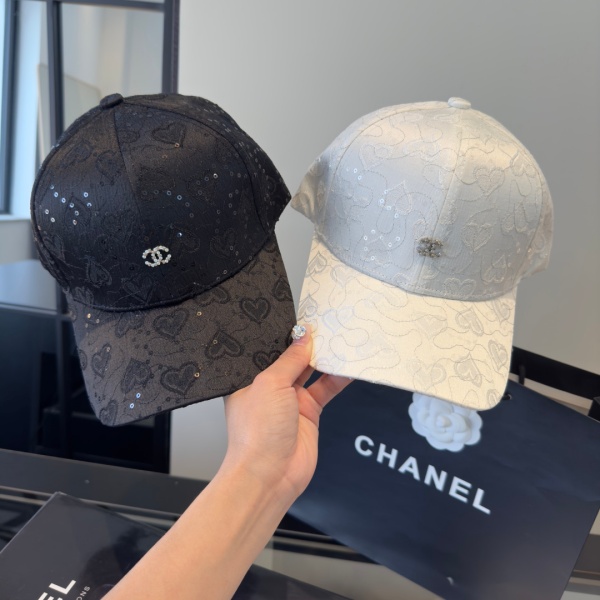 CHANEL コピー 激安 注目度急伸 フラワー刺繍 スパンコール ベースボールキャップ ラインストーン 上品見え レディース帽子