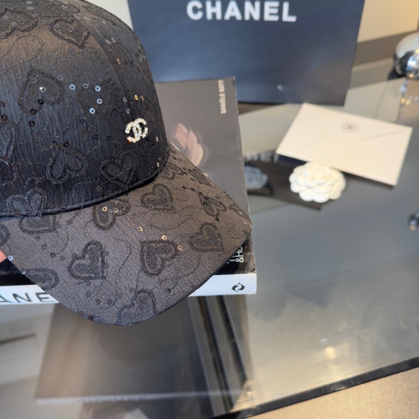 CHANEL コピー 激安 注目度急伸 フラワー刺繍 スパンコール ベースボールキャップ ラインストーン 上品見え レディース帽子