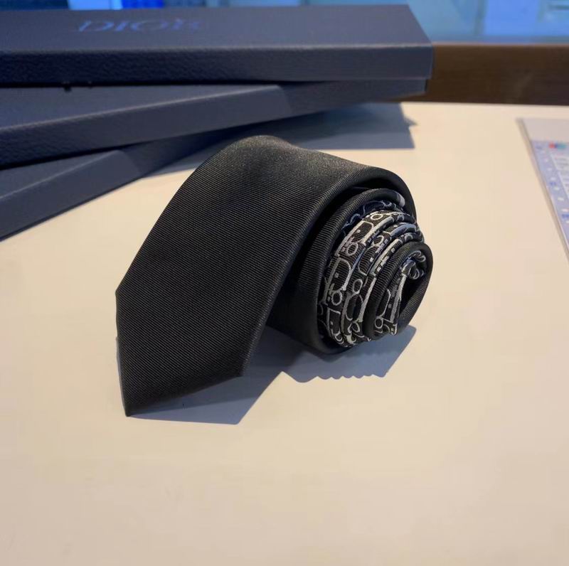 シンプルで上品☆☆2026年最新ディオールネクタイ コピーDIOR 激安新作ビジネスシーンに最適