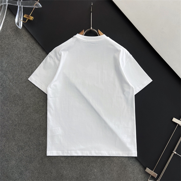 グラフィック映え AMIRI アミリ コピー ロゴTシャツ 重なりレターデザイン シャープなストリート仕様
