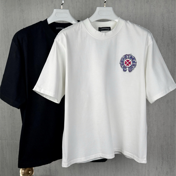 ゴシック意匠 CHROME HEARTS クロムハーツ コピー クルーネックTシャツ サークルレタリング フローラルクロス構成