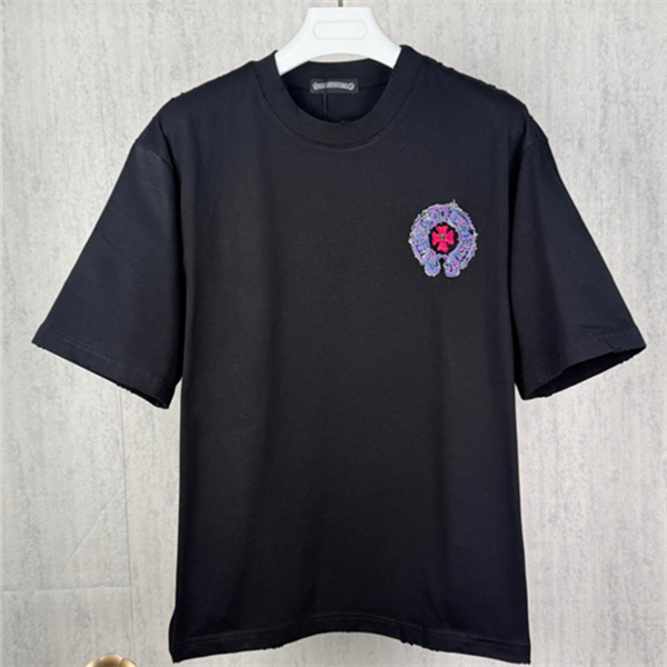 ゴシック意匠 CHROME HEARTS クロムハーツ コピー クルーネックTシャツ サークルレタリング フローラルクロス構成