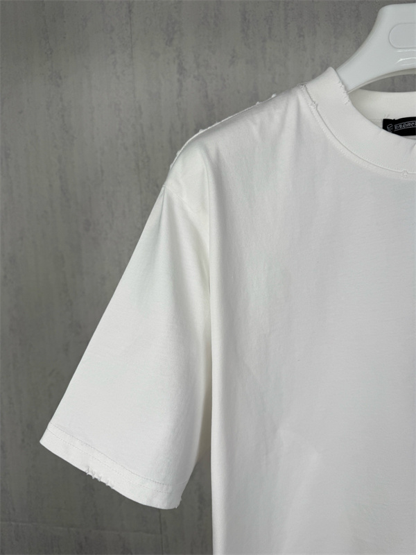 ゴシック意匠 CHROME HEARTS クロムハーツ コピー クルーネックTシャツ サークルレタリング フローラルクロス構成
