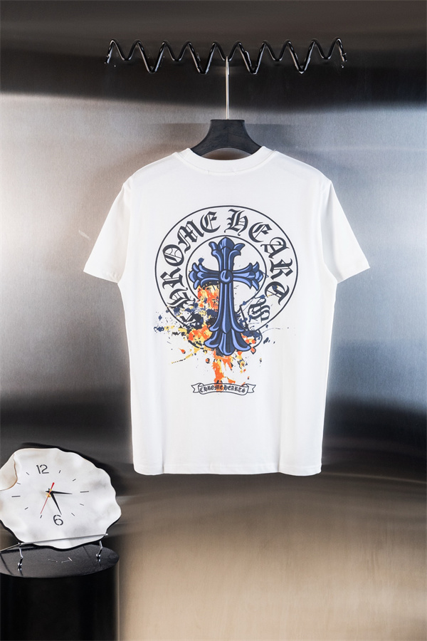 ペイント表現 CHROME HEARTS クロムハーツ コピー クルーネックTシャツ フロントクロス ビッグエンブレム
