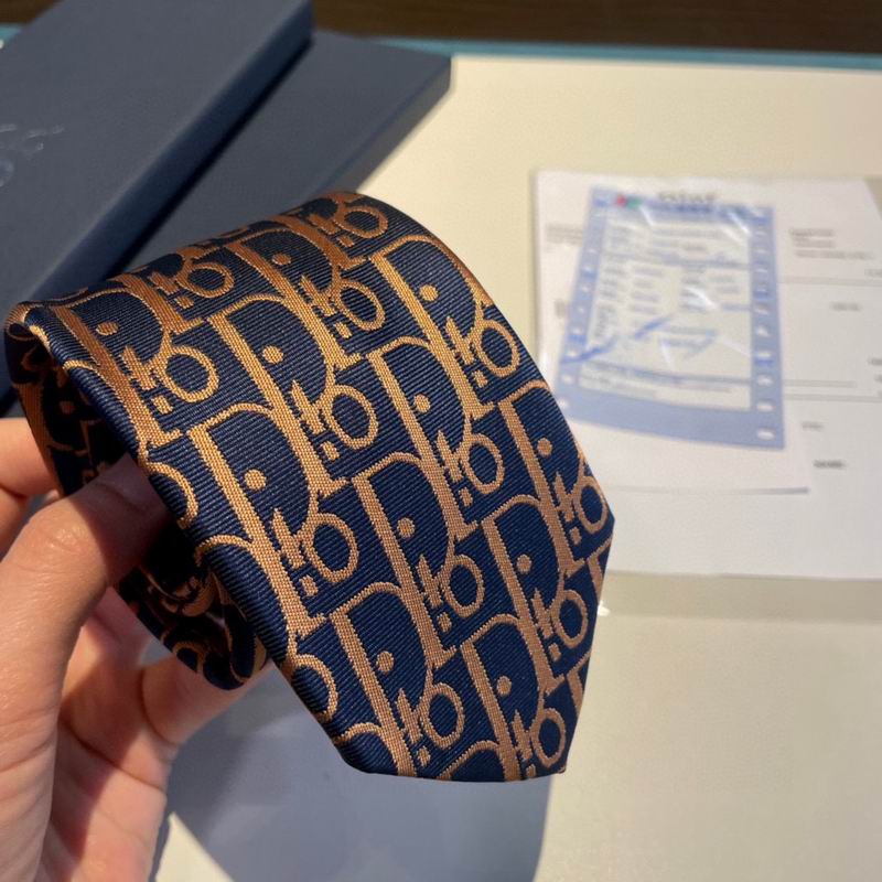 2026★ディオールネクタイ コピーDIOR  シンプル 紳士 シルク 光沢 上品 オフィス スーツ に 最適