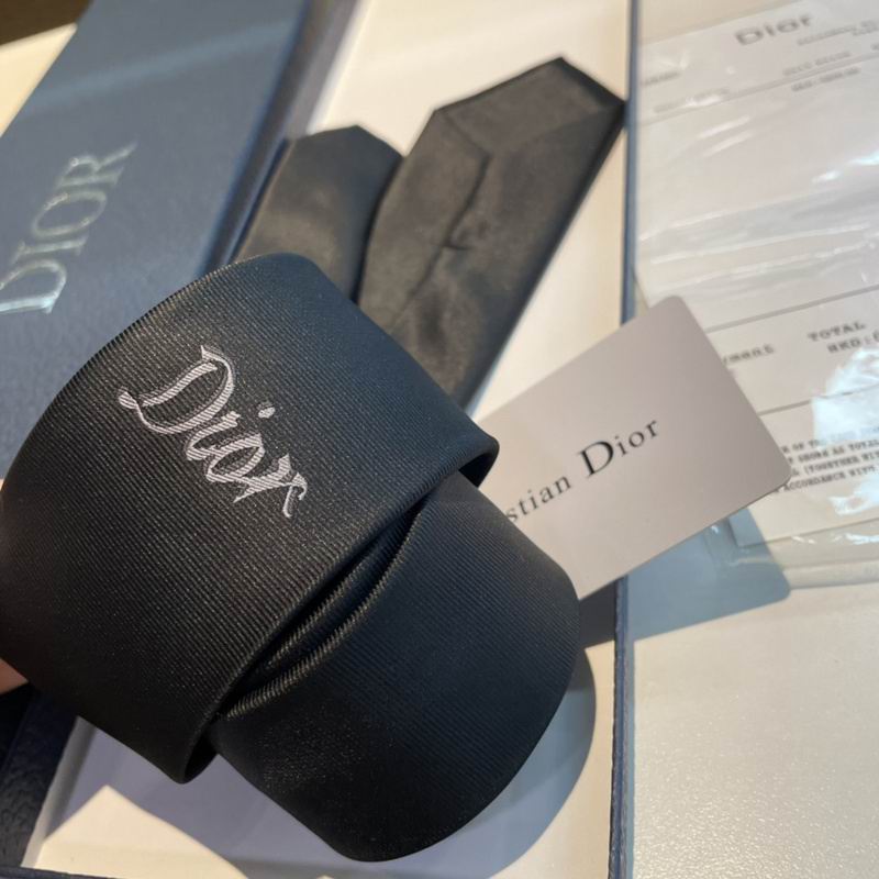 高級 シルク ブランド メンズ おしゃれ ディオールネクタイ コピーDIOR 2026トレンド新作