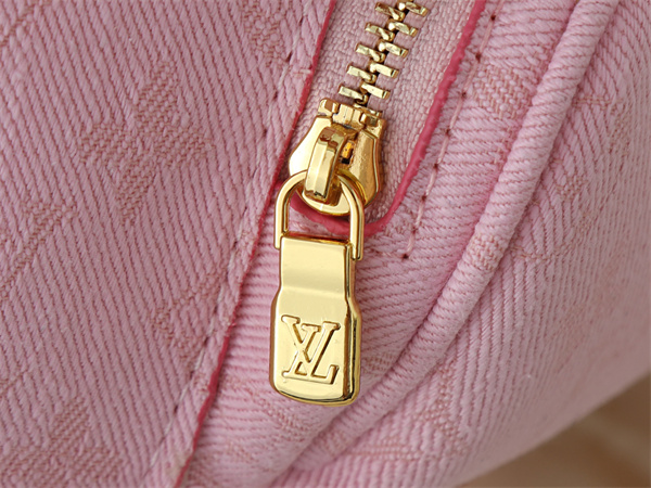 カラーで選ぶ LOUIS VUITTON ルイヴィトン コピー リュックサック フロントポケット レザーベルト クラシカルフォルム