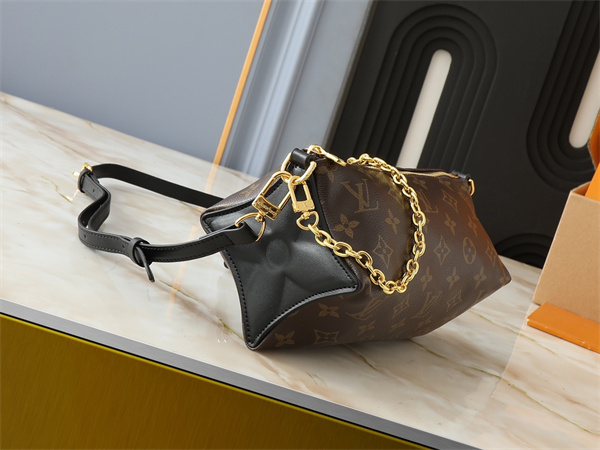 チェーン使いが映える LOUIS VUITTON ルイヴィトン コピー ショルダーバッグ 配色レザートリム ファスナー仕様