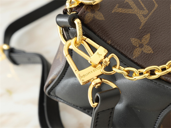 チェーン使いが映える LOUIS VUITTON ルイヴィトン コピー ショルダーバッグ 配色レザートリム ファスナー仕様