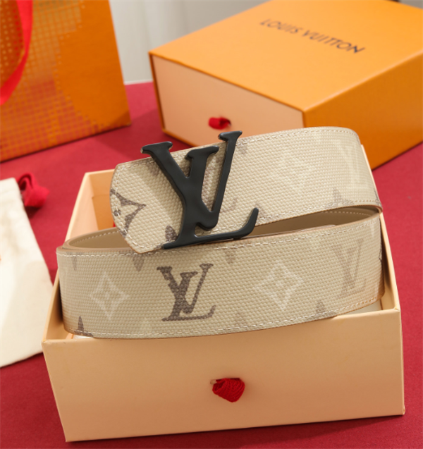 2026年注目ブランド新作Louis Vuitton ルイ ヴィトンベルトコピー人気 ビジネス＆カジュアルに活躍
