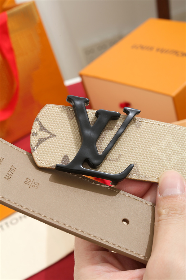 2026年注目ブランド新作Louis Vuitton ルイ ヴィトンベルトコピー人気 ビジネス＆カジュアルに活躍