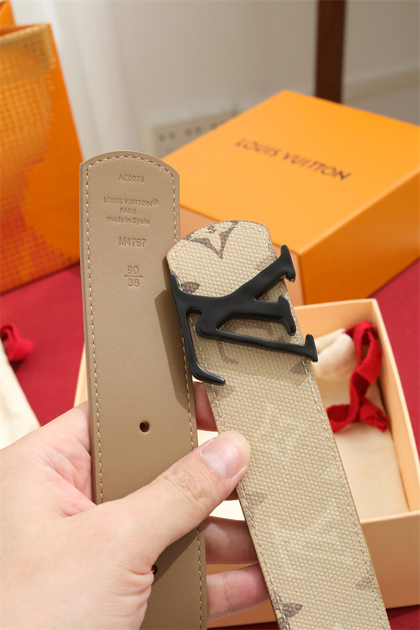 2026年注目ブランド新作Louis Vuitton ルイ ヴィトンベルトコピー人気 ビジネス＆カジュアルに活躍