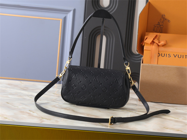 型押しモノグラムが映える LOUIS VUITTON ルイヴィトン コピー ミニショルダー コンパクトボディ メタルクラスプ