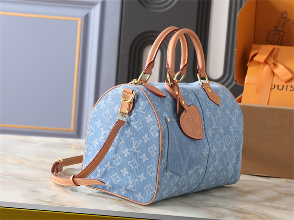 デニム素材が映える LOUIS VUITTON ルイヴィトン コピー ハンドバッグ フロントポケット レザーハンドル 旅映えフォルム