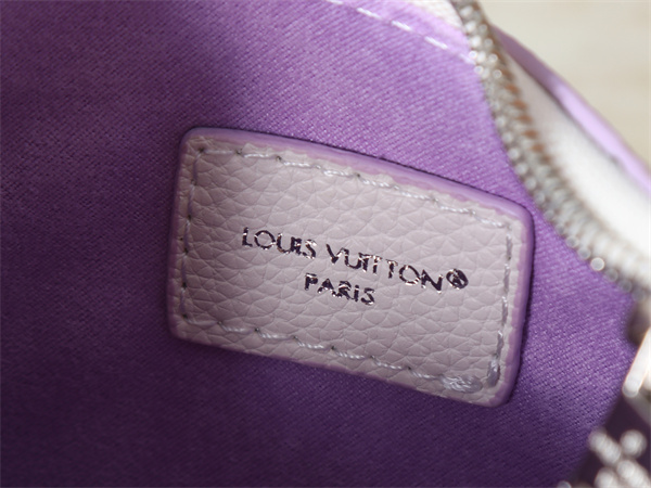 LOUIS VUITTON ルイヴィトン コピー チェーンポシェット モノグラムアート コンパクトボディ フェミニンムード