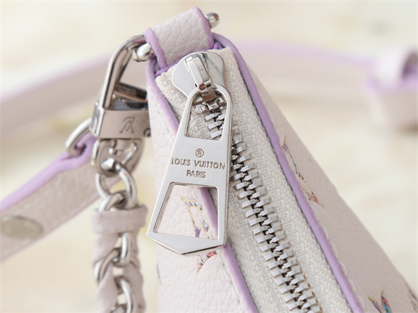 LOUIS VUITTON ルイヴィトン コピー チェーンポシェット モノグラムアート コンパクトボディ フェミニンムード