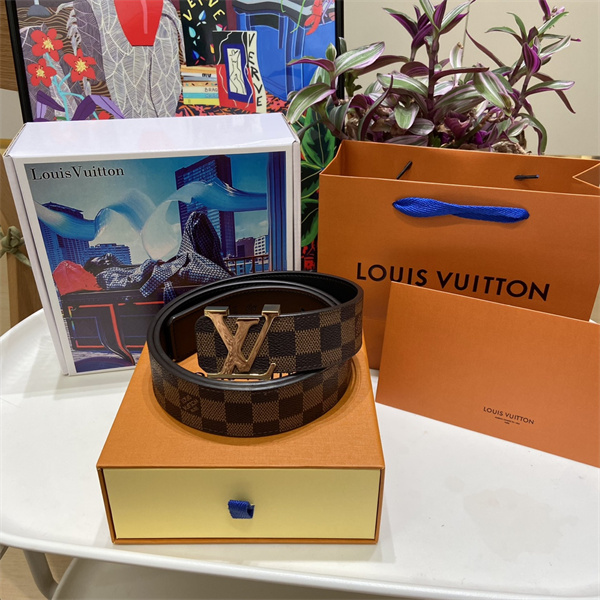 金具映え LOUIS VUITTON ルイヴィトン コピー ワイドベルト ダミエパターン 大型LVモチーフ クラシック仕立て
