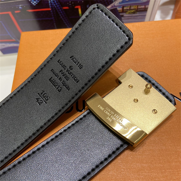 金具映え LOUIS VUITTON ルイヴィトン コピー ワイドベルト ダミエパターン 大型LVモチーフ クラシック仕立て