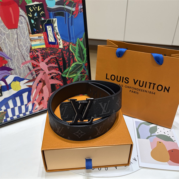 シックな金具使い LOUIS VUITTON ルイヴィトン コピー モノグラムベルト 立体LVシグネチャー 都会派仕様