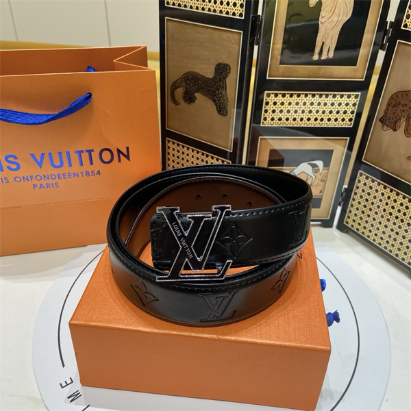 レリーフ柄際立つ LOUIS VUITTON ルイヴィトン コピー ワイドベルト 立体モノグラム メタルエッジ金具
