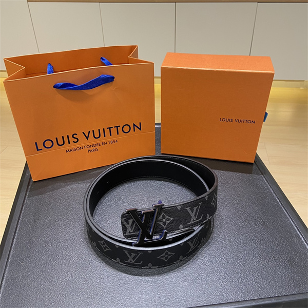 バックル存在感 LOUIS VUITTON ルイヴィトン コピー ワイドベルト モノグラム総柄 シャープな金具使い