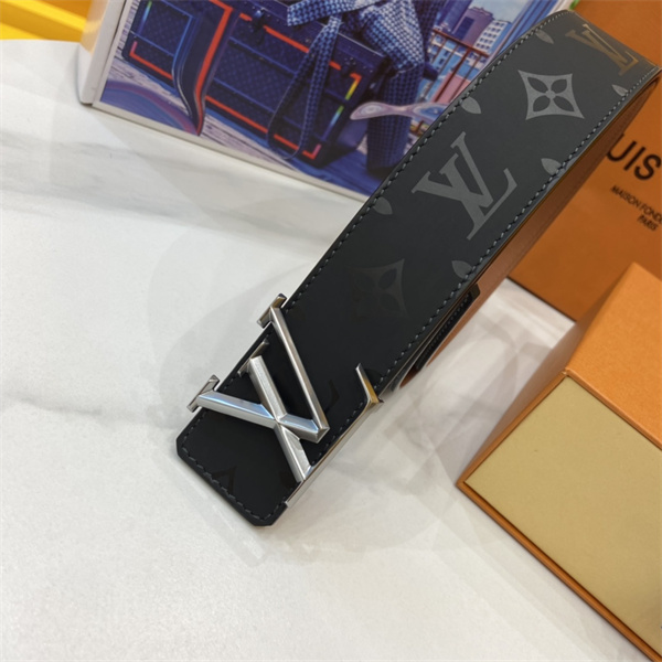 金銀アクセント LOUIS VUITTON ルイヴィトン コピー モノグラムベルト 立体LVシグネチャー モダンデザイン