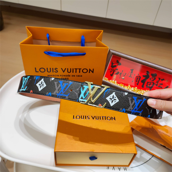 ペイントアート仕様 LOUIS VUITTON ルイヴィトン コピー ワイドベルト マルチカラーLV レタリングアクセント