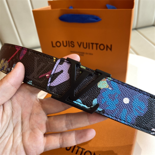 彩色モチーフが映える LOUIS VUITTON ルイヴィトン コピー ワイドベルト ペイントグラフィック ボタニカル意匠