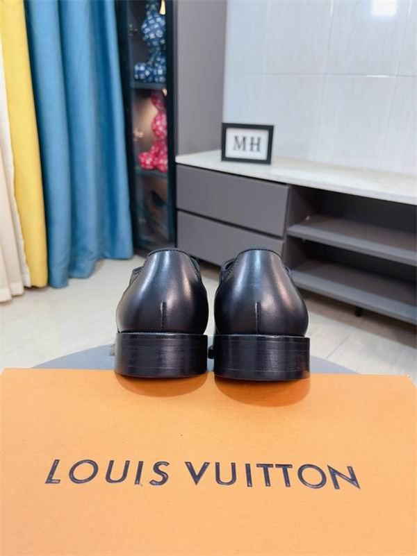 疲れにくい★2026新作ルイヴィトンビジネスシューズコピーLOUIS VUITTONクッション性 軽量 レザー  オフィス