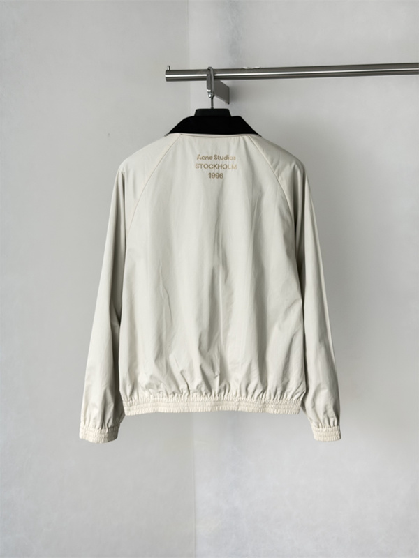 襟配色が映える Acne Studios アクネ ストゥディオズ コピー ジップジャケット ラグランスリーブ イージーヘム