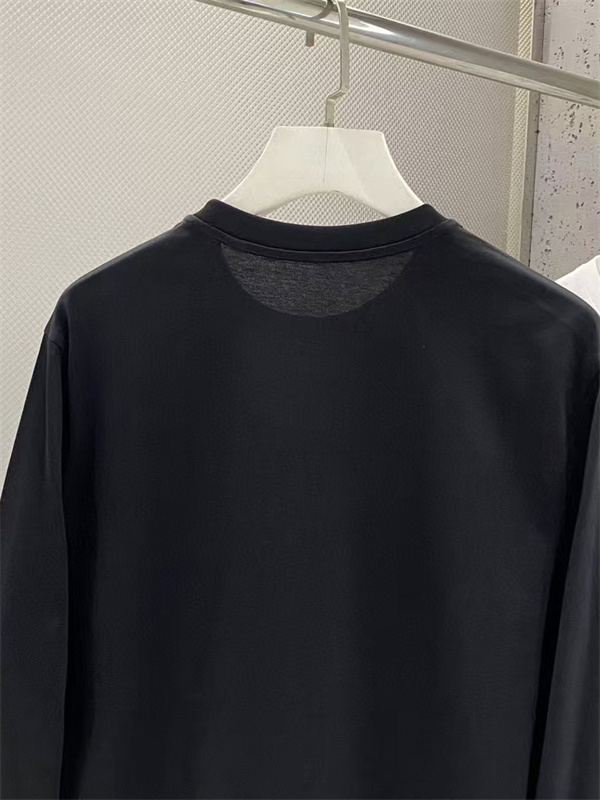 AMIRI アミリ コピー メンズ 長袖Tシャツ スクリプトロゴ オーナメントライン クルーネック