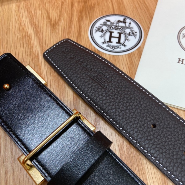 HERMÈS コピー 2026注目モデル Hバックル メンズ本革ベルト イタリアンレザー シボ型押し 端正ステッチ
