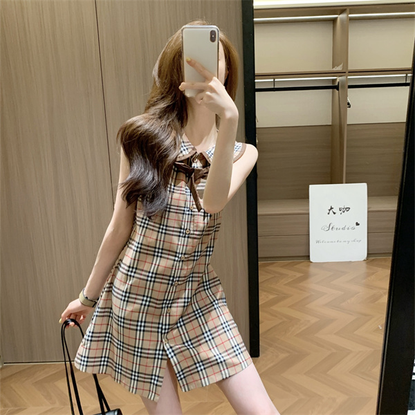 クラシカルチェックが映える BURBERRY バーバリー コピー ノースリーブドレス ボウタイ襟 フロントボタン