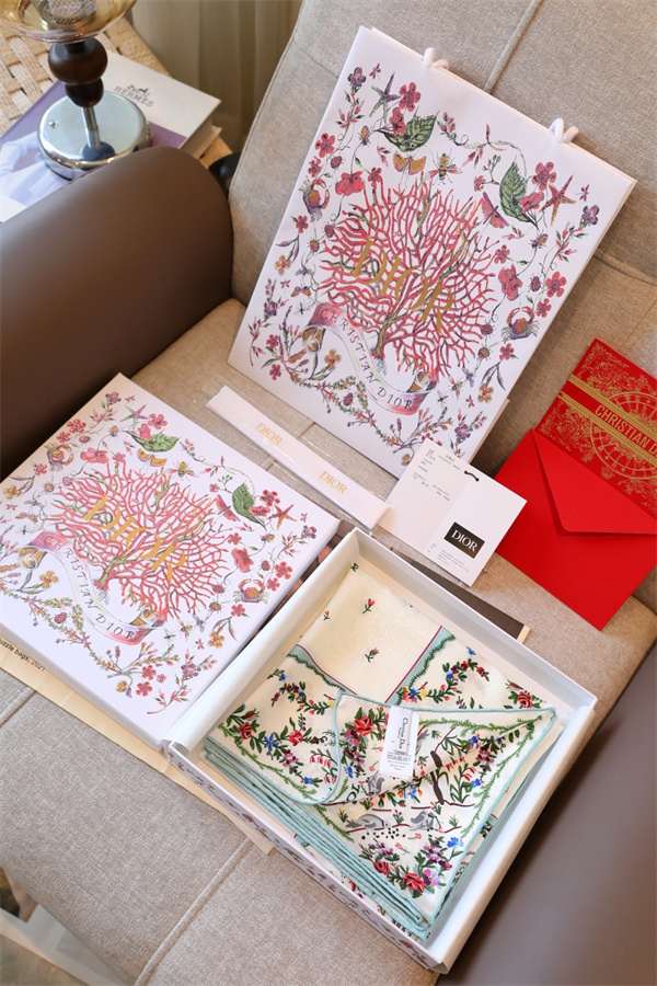 26ss 人気新作DIORディオールスカーフコピー Revolution Flowersお洒落コーデ品質保証