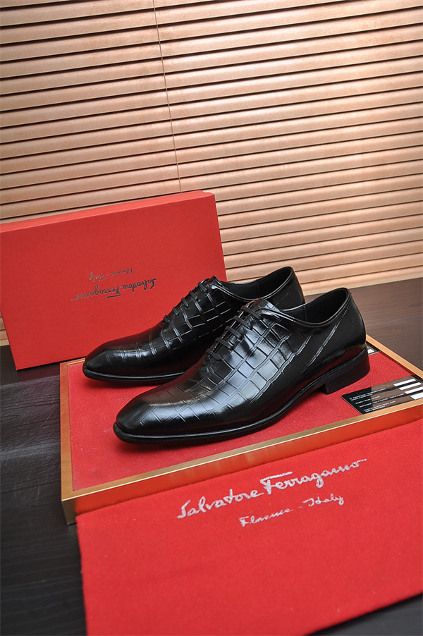新作★★SALVATORE FERRAGAMO フェラガモビジネスシューズコピーメンズ2026トレンド