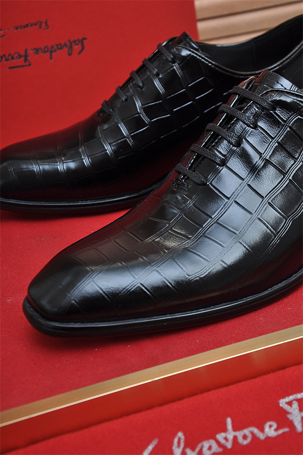 新作★★SALVATORE FERRAGAMO フェラガモビジネスシューズコピーメンズ2026トレンド
