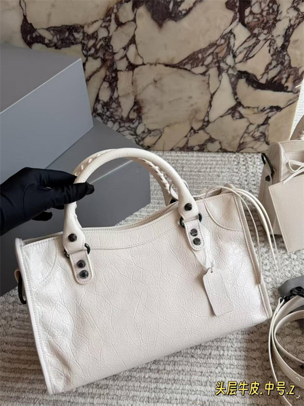 都会派オフィス BALENCIAGA バレンシアガ コピー 2WAYハンドバッグ フロントジップ タッセルアクセント