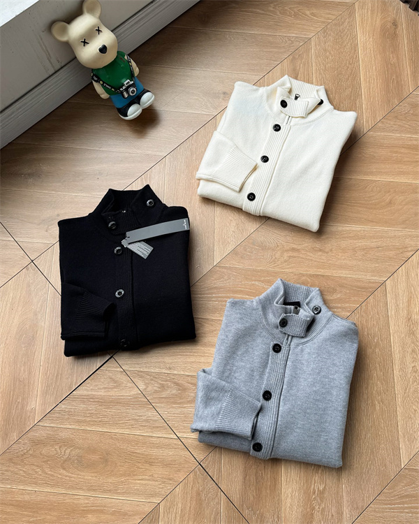 STONE ISLAND ストーンアイランドカーディガンコピー 新作★コットンウール混紡 ニットカーディガン ボタン付き 秋冬