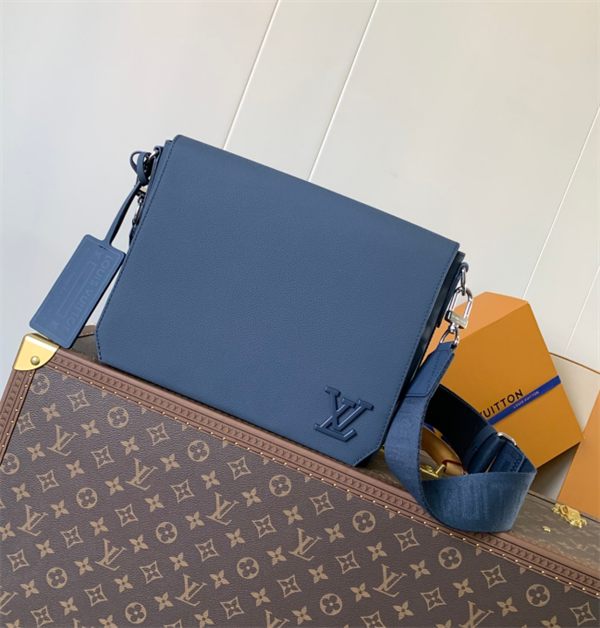 LOUIS VUITTON大人気M23709★LV Aerogram ルイヴィトンメッセンジャーバッグコピー★最高品質新作ネイビー