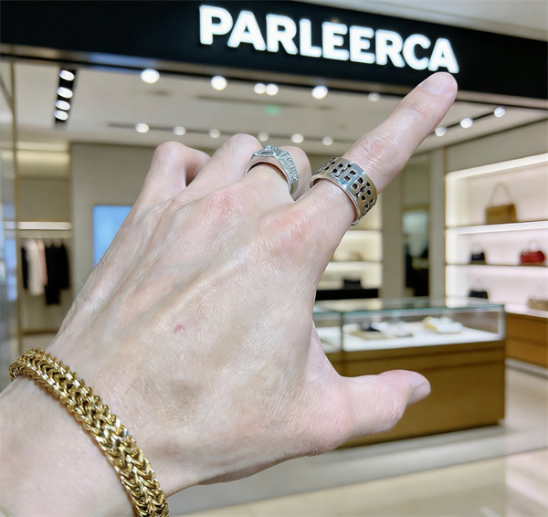 BALENCIAGA  バレンシアガ指輪コピー★2026人気アクセサリー個性的ストリートファッション