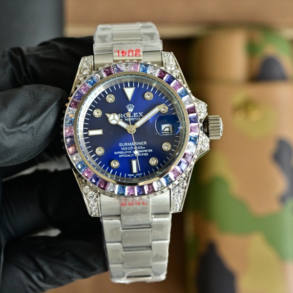 注目度の高い ロレックス激安 腕時計 サブマリーナー風 マルチカラーベゼル ROLEX ストーンカスタム