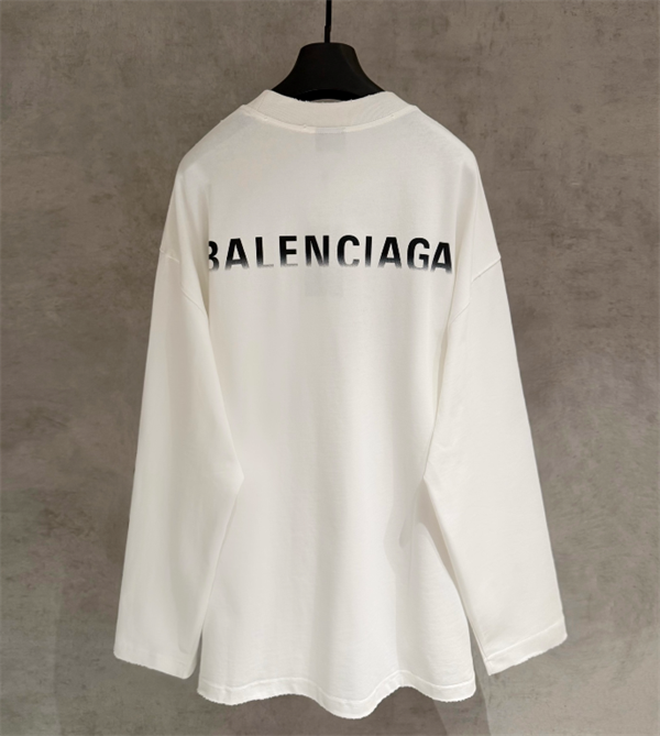 個性的2026★BALENCIAGA  バレンシアガ長袖ｔシャツコピーオーバーサイズリラックス感