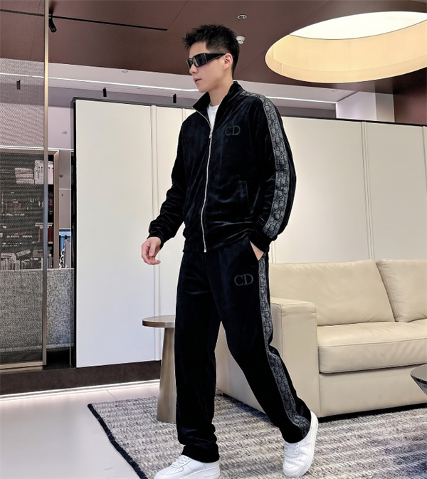 ★DIOR ★ディオール★セットアップ New season☆ディオールセットアップコピーメンズファッション入手困難