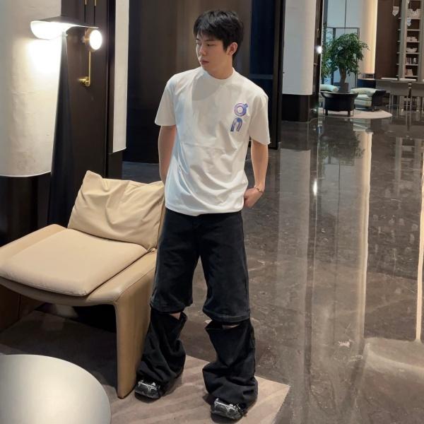 新作注目 手描きグラフィック ロエベ 半袖Tシャツ バックプリント LOEWE ゆったりシルエット