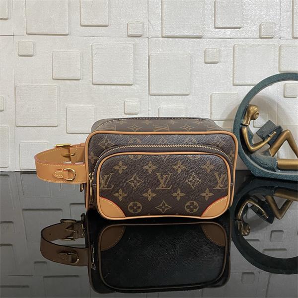 ルイヴィトンポーチコピー★ LOCKER DOPP KIT CARGO収納性抜群 2026トレンド最高品質23 x 12 x 13 ㎝